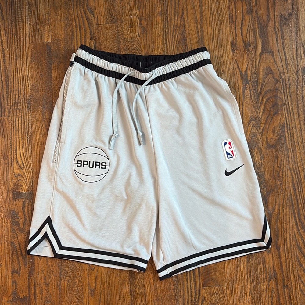 Nike Gray Spurs Men's Shorts